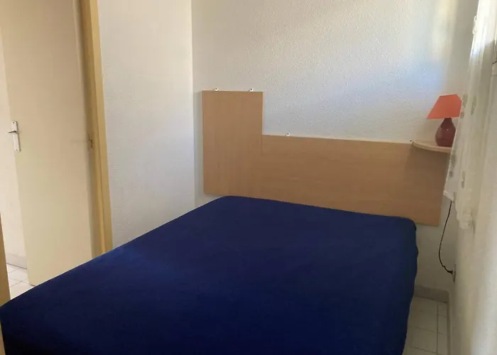 Appt T2 A 300m De La *